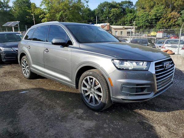 2017 AUDI Q7 quattro Premium Plus — Passenger 3/4