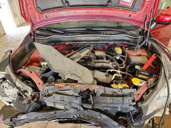 2018 SUBARU FORESTER Premium+CWP — Engine bay