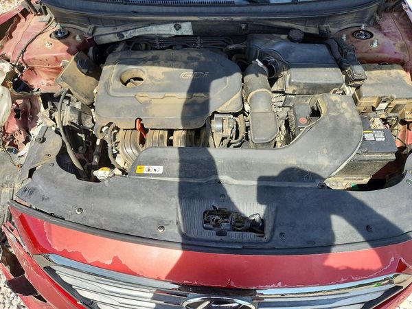 2015 HYUNDAI SONATA — Engine bay