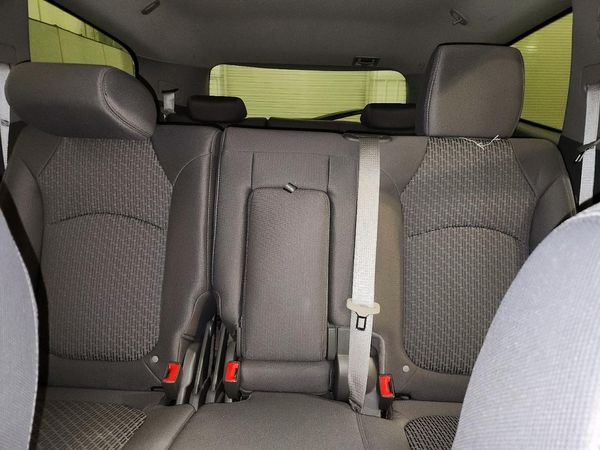2012 CHEVROLET TRAVERSE LS — SUVN