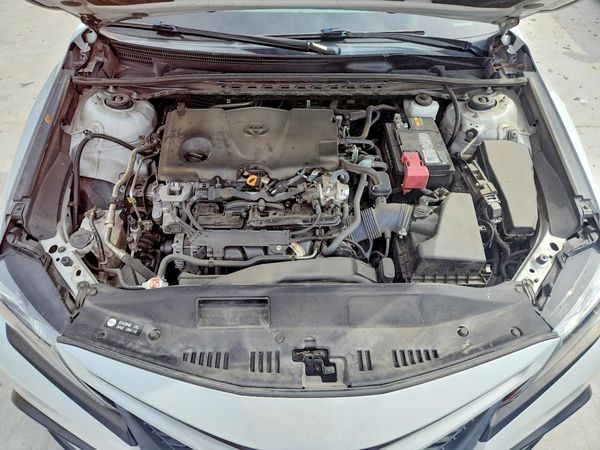 2023 TOYOTA CAMRY SE — Engine bay