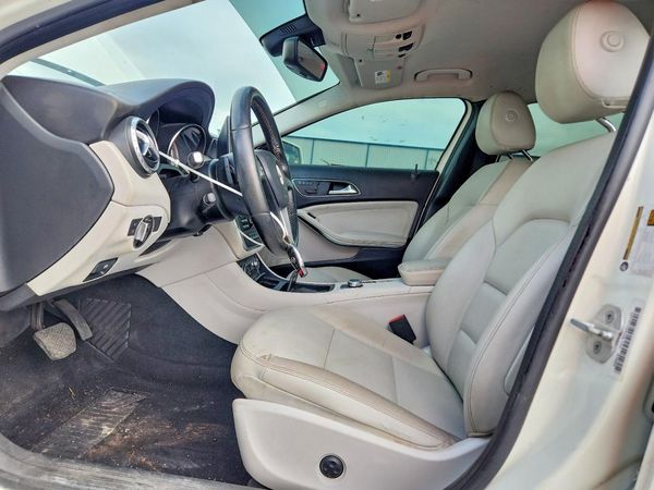 2015 MERCEDES-BENZ GLA-CLASS GLA250 — DENT