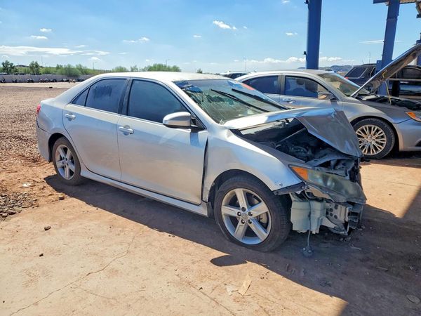 2012 TOYOTA CAMRY — Passenger 3/4