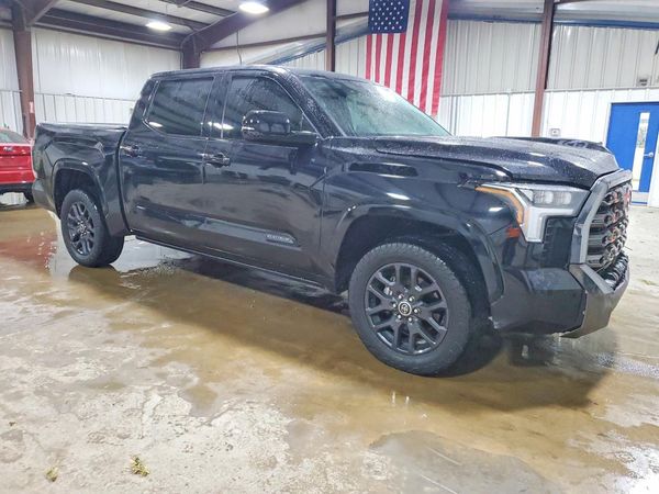 2023 TOYOTA TUNDRA Platinum — Passenger 3/4