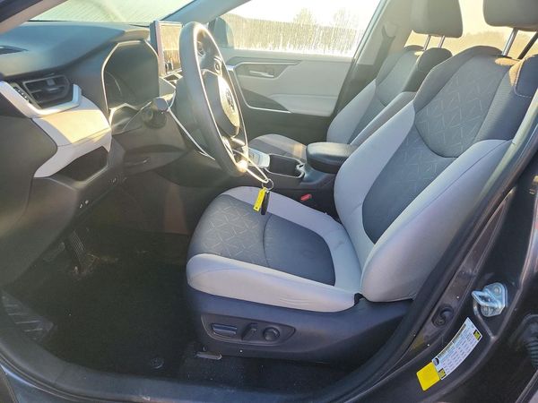 2025 TOYOTA RAV4 — DENT