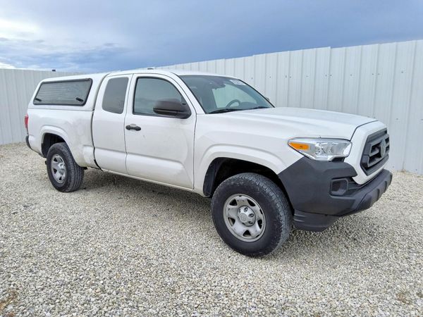 2021 TOYOTA TACOMA SR5 — Passenger 3/4
