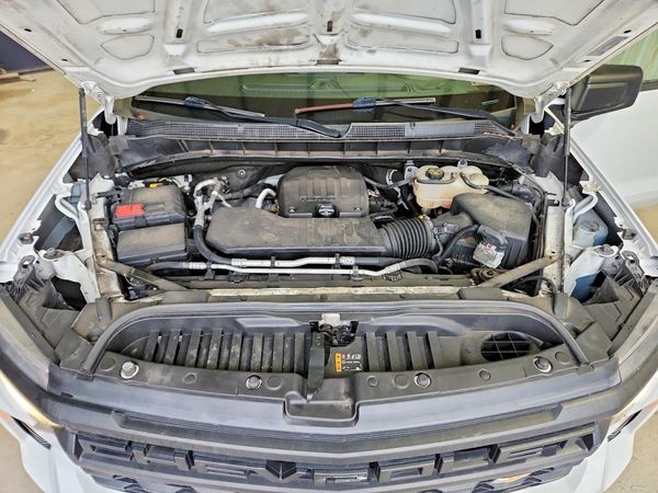 2023 CHEVROLET SILVERADO Work Truck — Engine bay