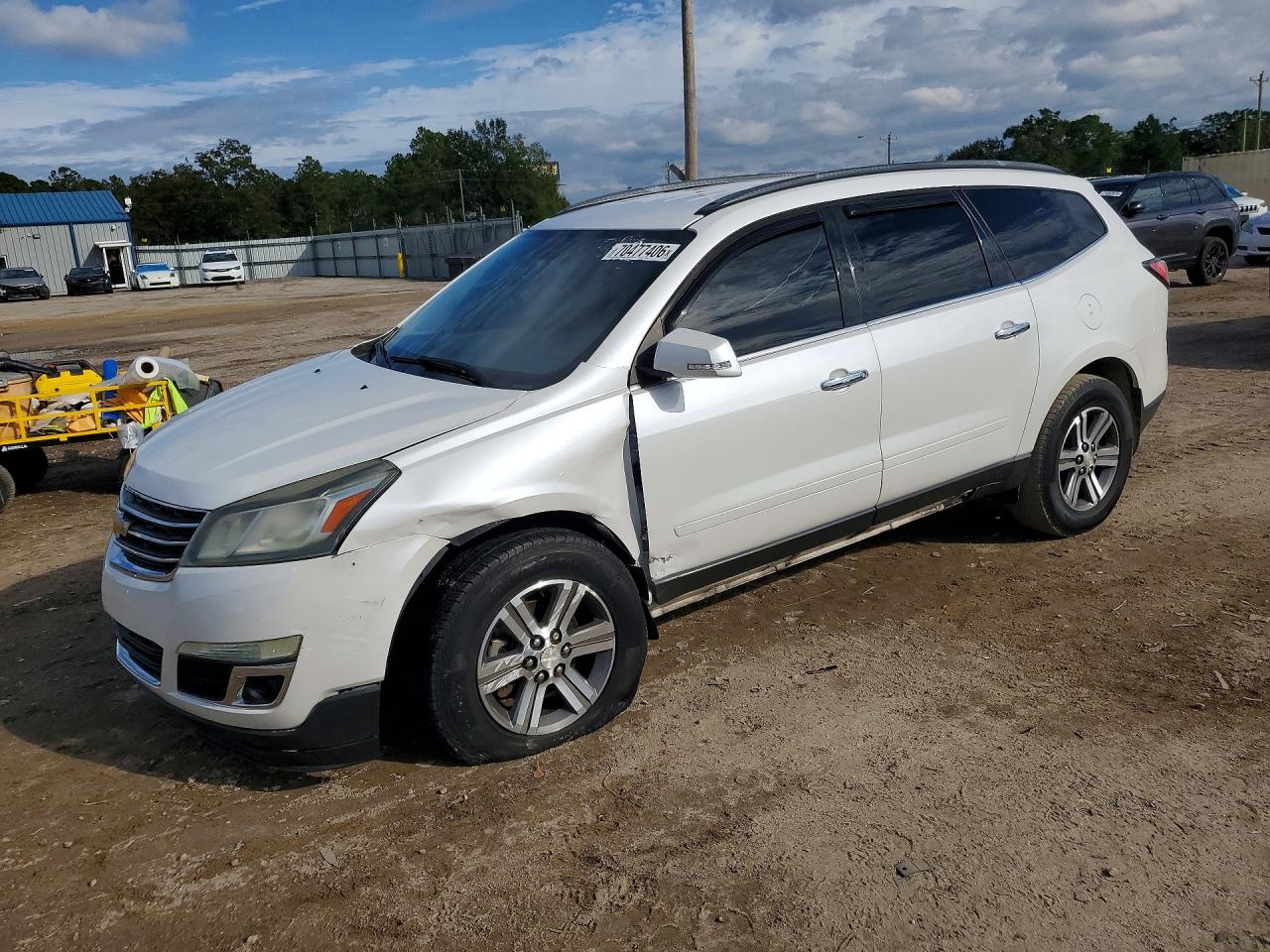 2016 CHEVROLET TRAVERSE 1LT — Front 3/4