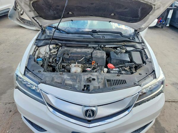 2017 ACURA ILX — Engine bay
