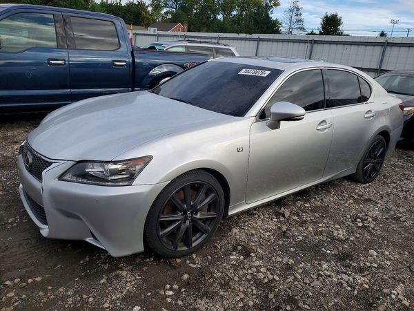 2015 LEXUS GS350 350 — Front 3/4