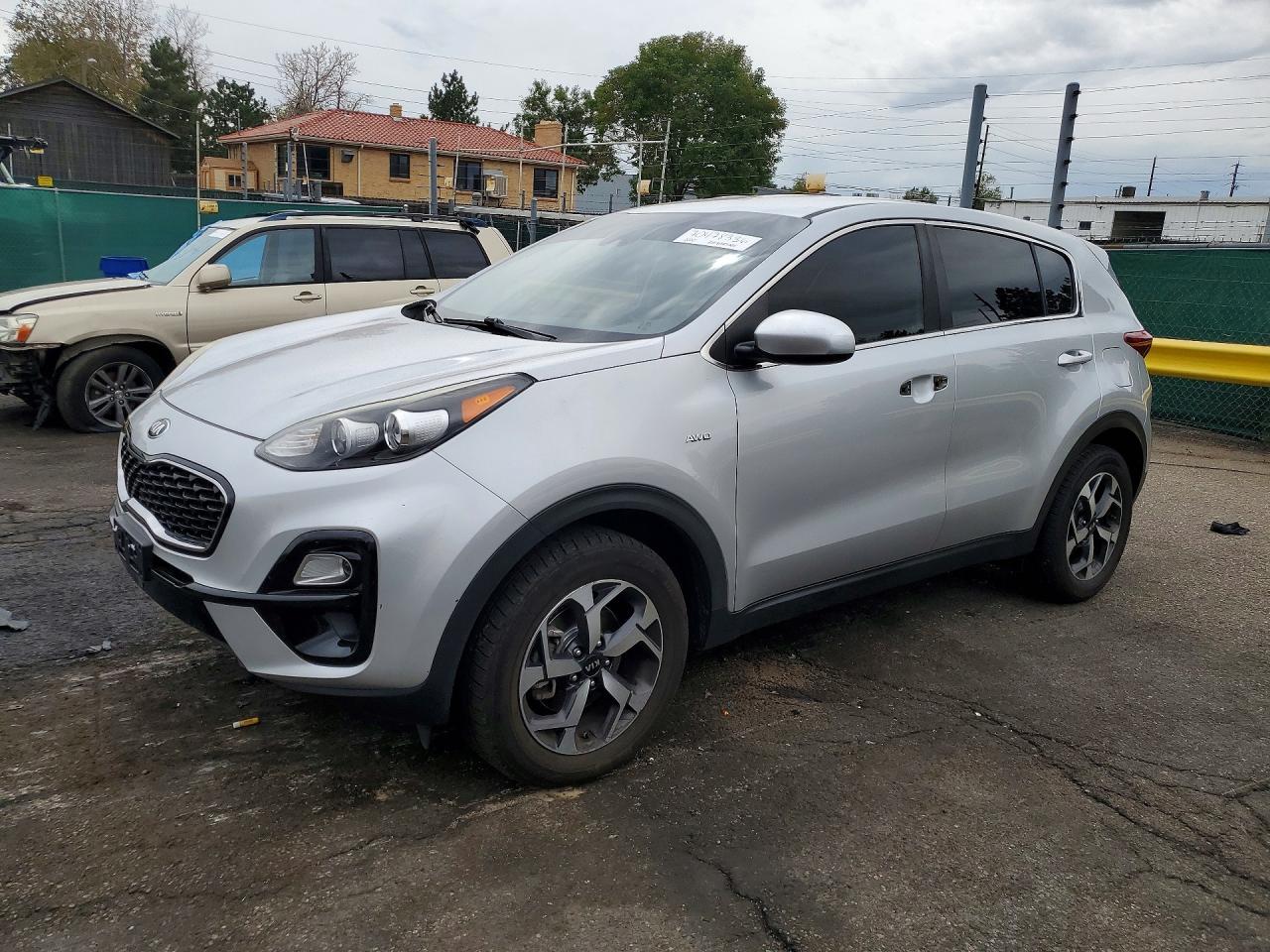 2020 KIA SPORTAGE LX — Front 3/4