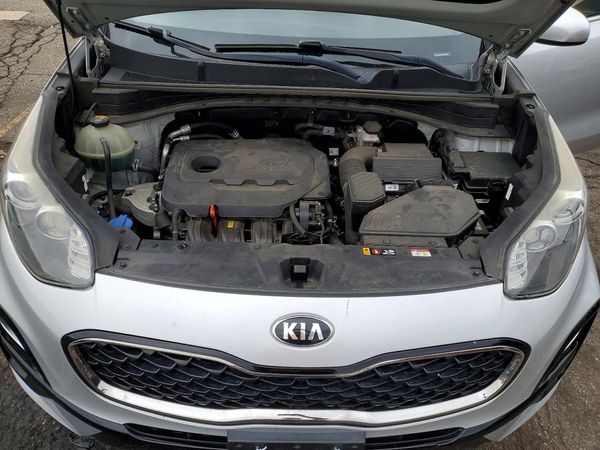 2020 KIA SPORTAGE LX — Engine bay
