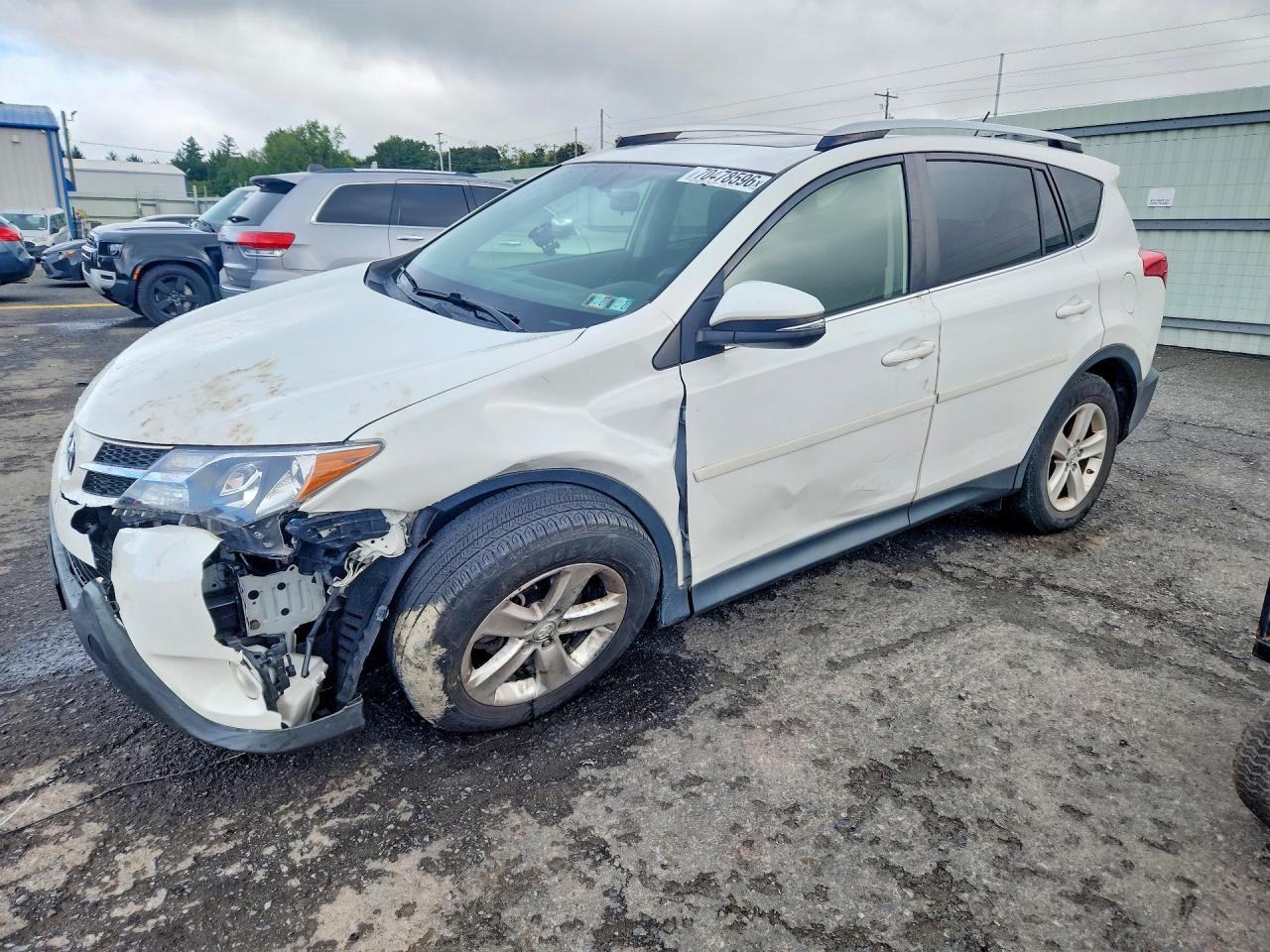 2013 TOYOTA RAV4 Sports — Front 3/4