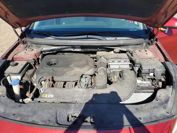 2016 HYUNDAI SONATA — Engine bay