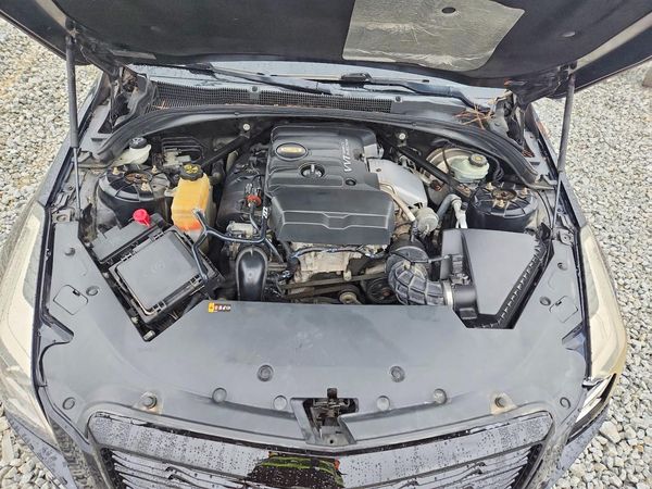 2015 CADILLAC ATS Performance — Engine bay