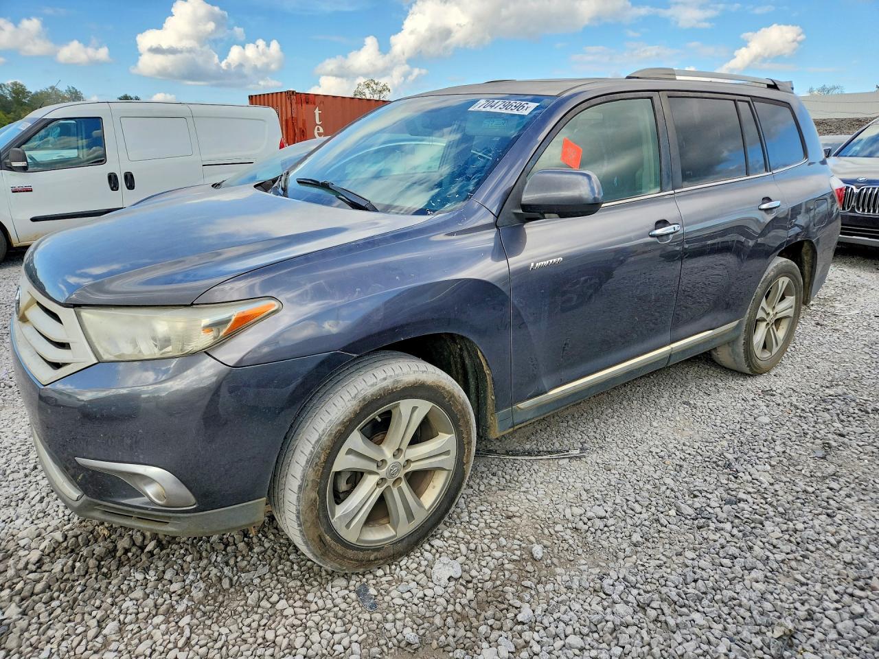 2012 TOYOTA HIGHLANDER Base/Hybrid — Front 3/4
