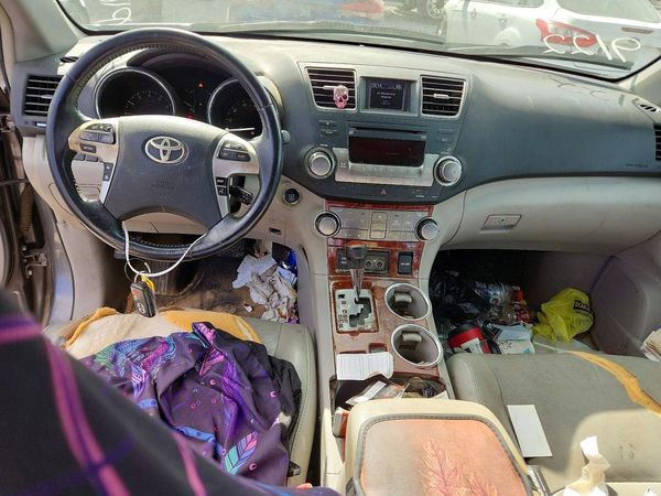 2012 TOYOTA HIGHLANDER Base/Hybrid — CKPT
