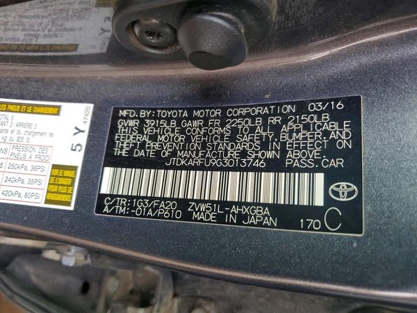 2016 TOYOTA PRIUS — VINS