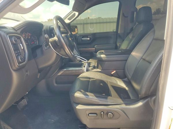 2021 CHEVROLET SILVERADO LTZ — DENT