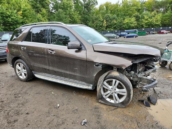 2014 MERCEDES-BENZ M-CLASS ML350 4-MATIC — Passenger 3/4