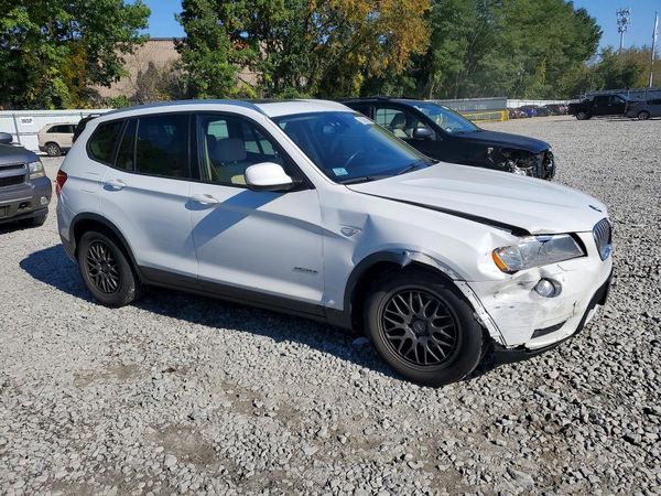 2014 BMW X3 xDrive35i — Passenger 3/4