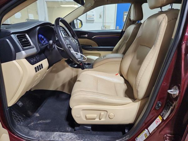 2019 TOYOTA HIGHLANDER Ltd/Ltd Platinum — DENT