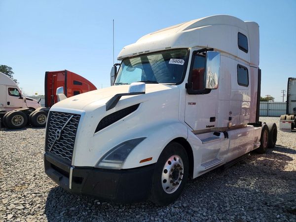 2021 VOLVO VNL — DSFA — Front 3/4