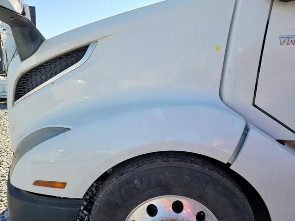 2021 VOLVO VNL — PSOE