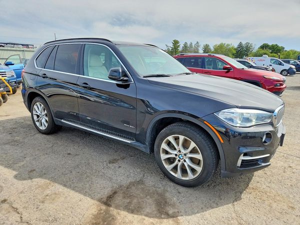 2016 BMW X5 xDrive50i — Passenger 3/4
