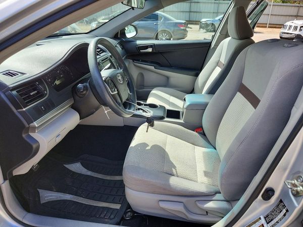 2014 TOYOTA CAMRY — DENT