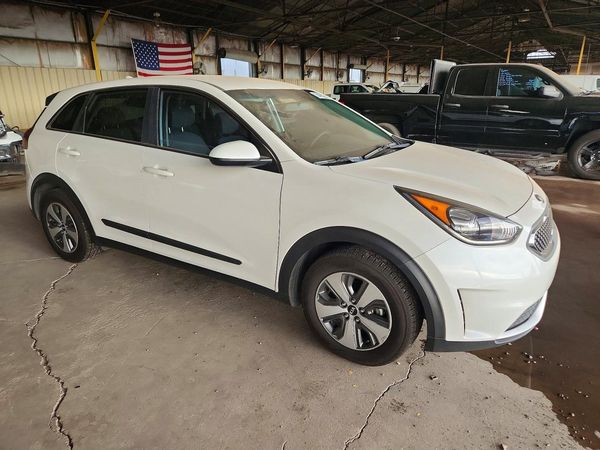 2019 KIA NIRO — Passenger 3/4