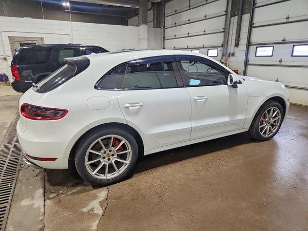 2015 PORSCHE MACAN — PSRA