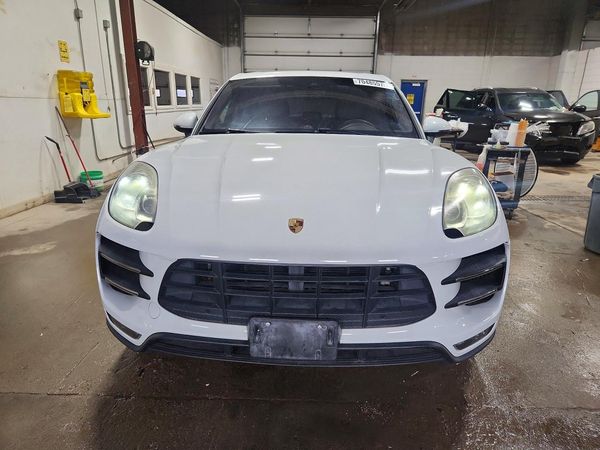 2015 PORSCHE MACAN — DIRF