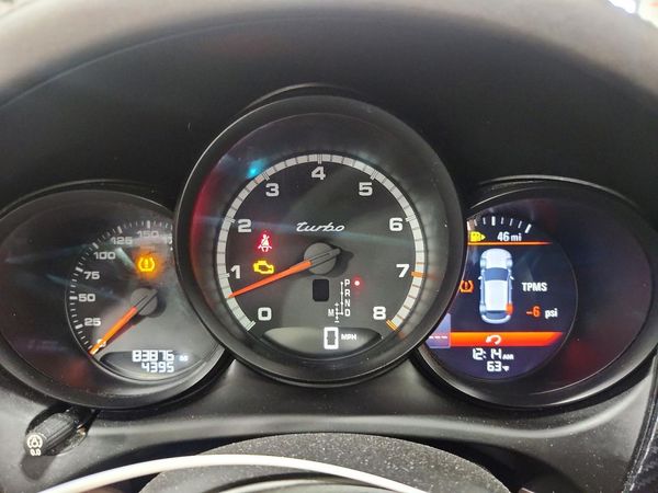 2015 PORSCHE MACAN — ODOM