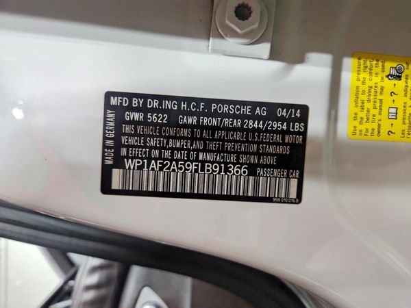 2015 PORSCHE MACAN — VINS