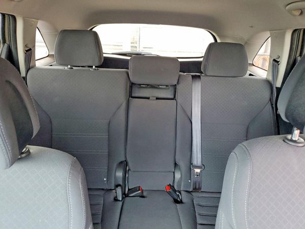 2016 KIA SORENTO L / LX — SUVN