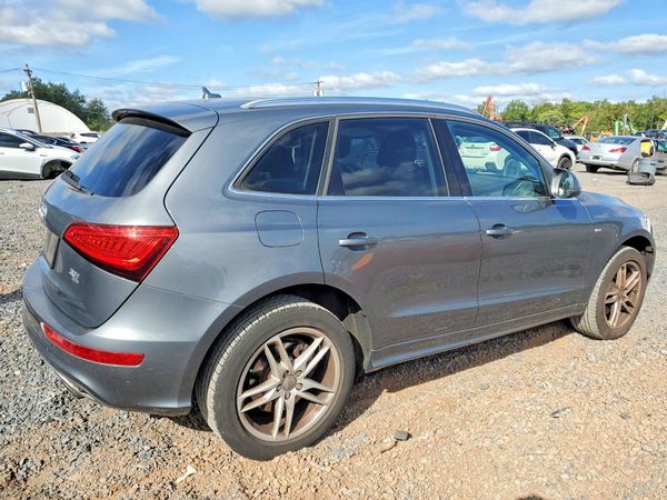 2013 AUDI Q5 Premium Plus — PSRA