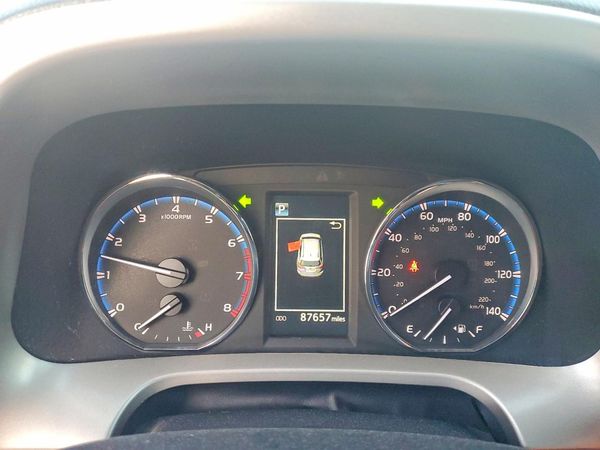 2016 TOYOTA RAV4 XLE (M Grade) — ODOM