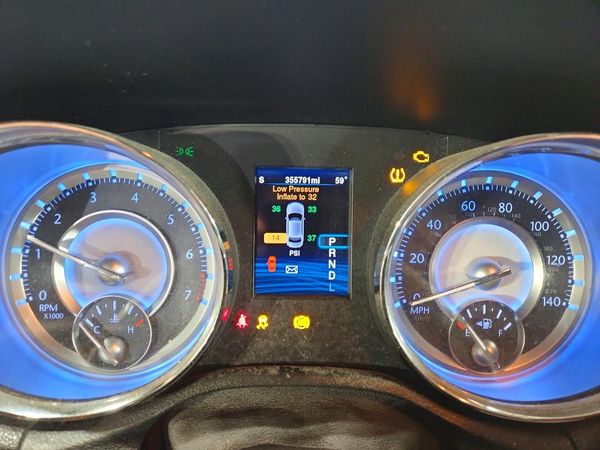 2014 CHRYSLER 300 — ODOM