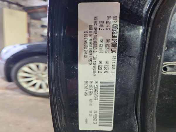 2014 CHRYSLER 300 — VINS