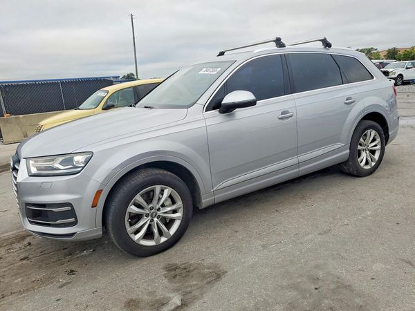 2017 AUDI Q7 — DSFA — Front 3/4