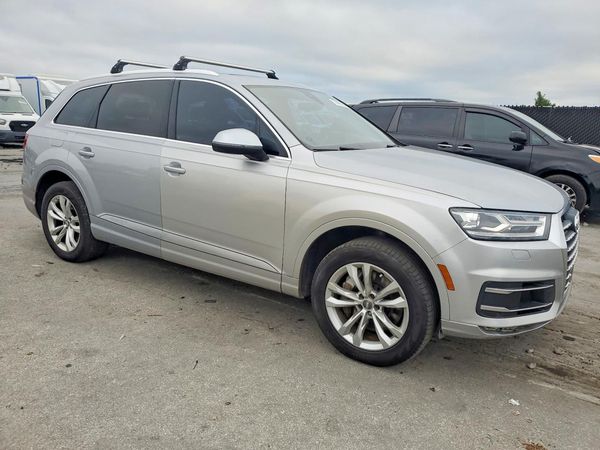 2017 AUDI Q7 quattro Premium — Passenger 3/4