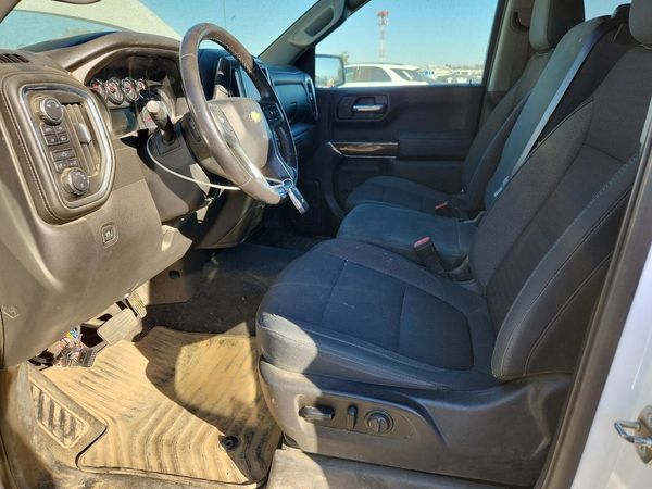 2019 CHEVROLET SILVERADO LT — DENT