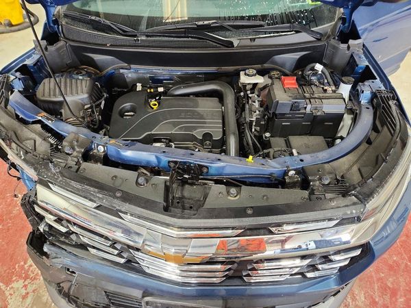 2025 CHEVROLET EQUINOX 1LT — Engine bay