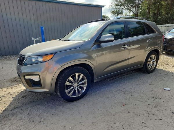 2013 KIA SORENTO — DSFA — Front 3/4