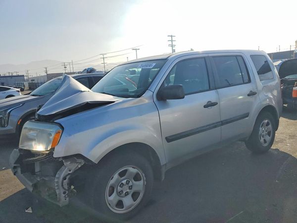 2013 HONDA PILOT LX — Front 3/4