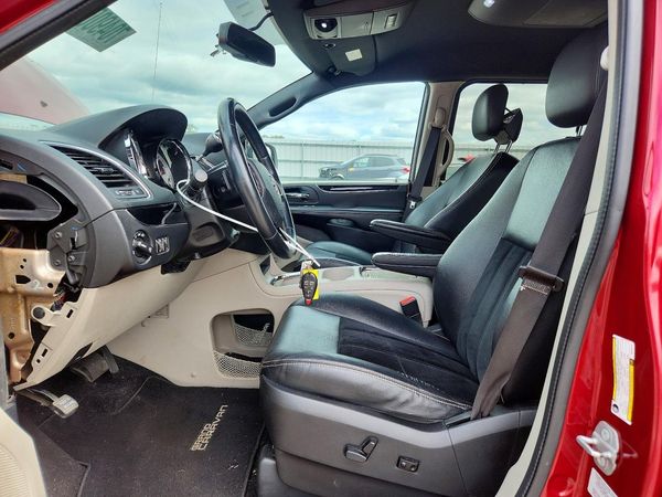 2016 DODGE GRAND CARAVAN SXT — DENT