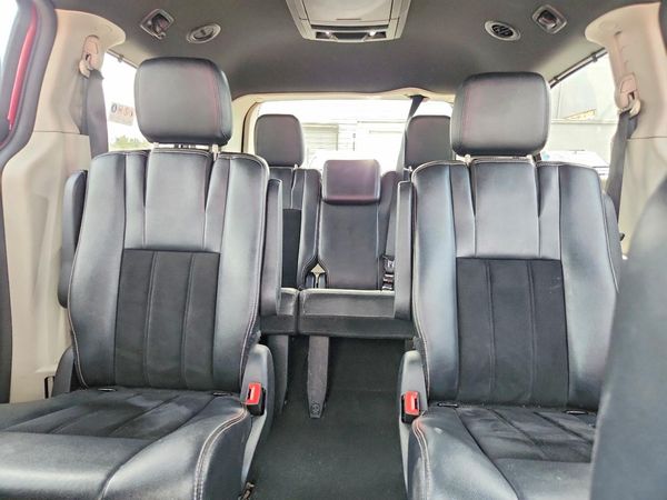 2016 DODGE GRAND CARAVAN SXT — SUVN