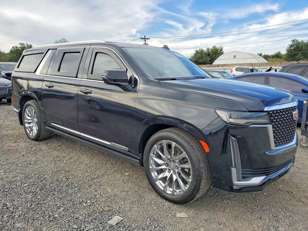 2023 CADILLAC ESCALADE Premium Luxury Platinum — Passenger 3/4