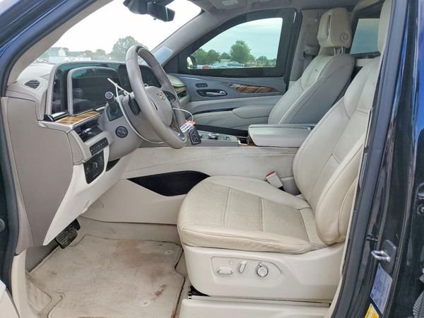 2023 CADILLAC ESCALADE Premium Luxury Platinum — DENT